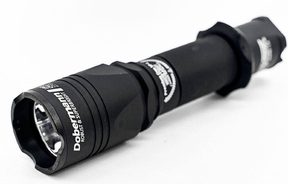 Подствольный фонарь ARMYTEK DOBERMANN